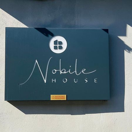 Апартаменты Nobilehouse Катания Экстерьер фото